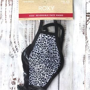 🌸NWT Kid’s Reversible Face Mask Set 🌸